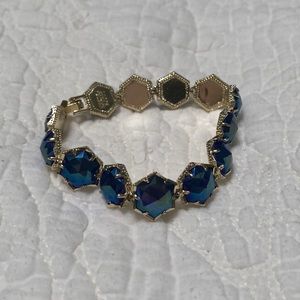 Kendra Scott bracelet
